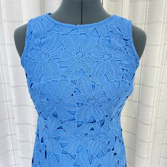 Ann Taylor Sleeveless Dress - Picture 2 of 6